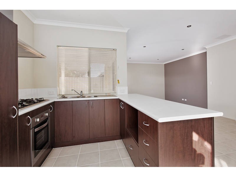 3/146 Parkin Street, Rockingham WA 6168
