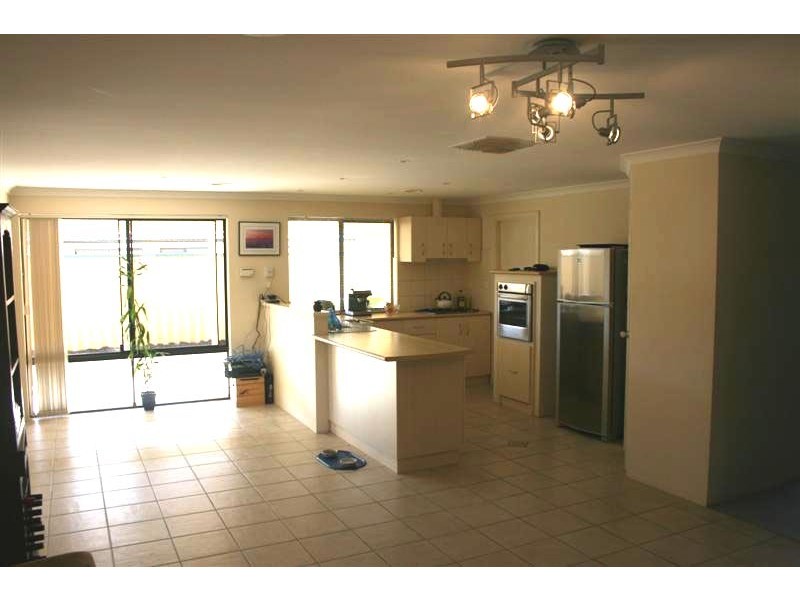 19 Yelka Way, Bertram WA 6167