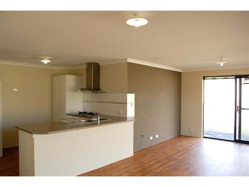 32 Waterfields Drive, Bertram WA 6167