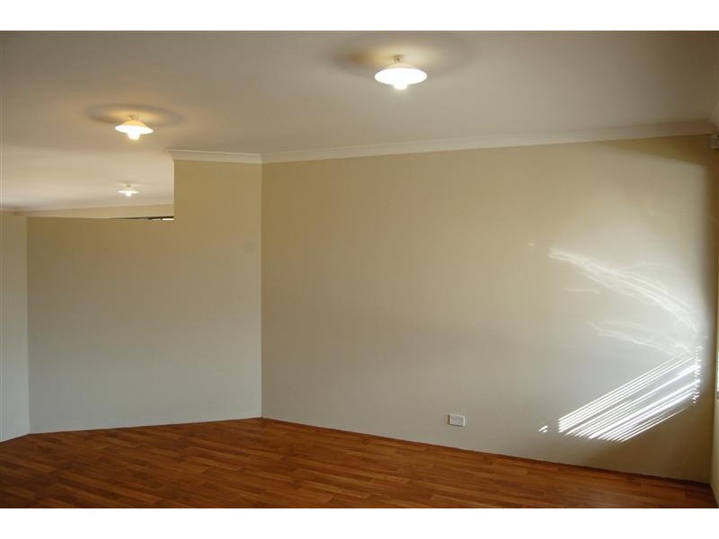 32 Waterfields Drive, Bertram WA 6167