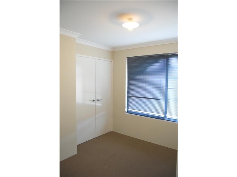32 Waterfields Drive, Bertram WA 6167