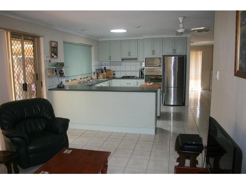 6 Tulipwood Place, South Lake WA 6164