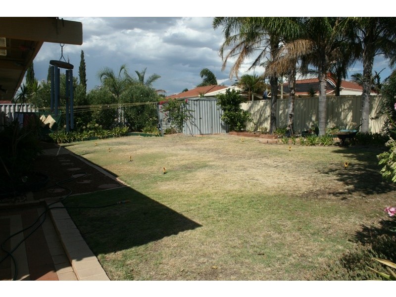 6 Tulipwood Place, South Lake WA 6164