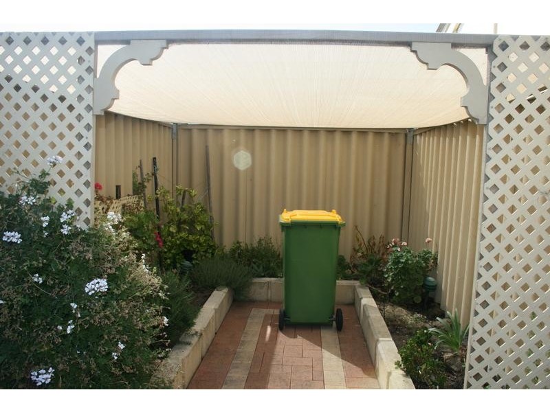 6 Tulipwood Place, South Lake WA 6164