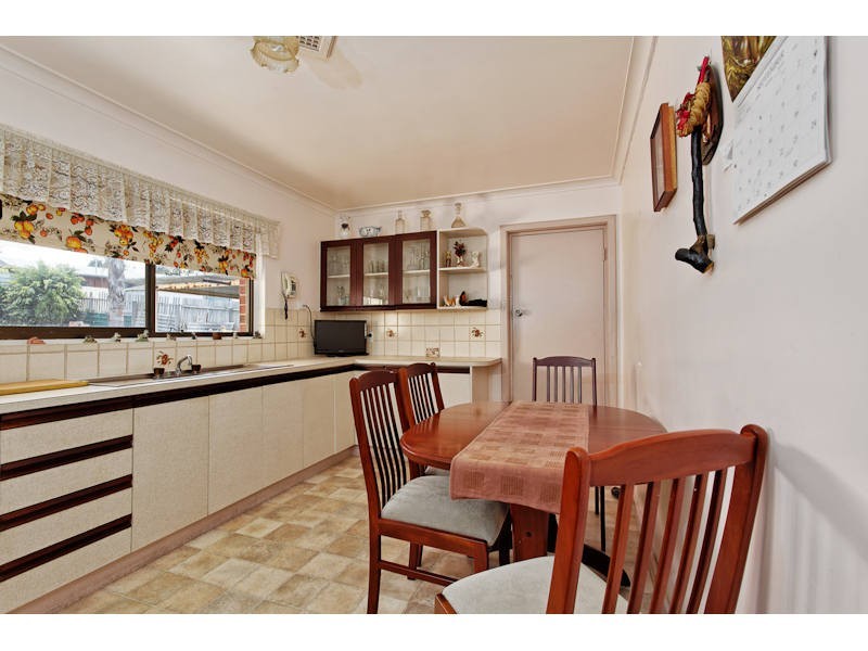 24 Archidamus Road, Coolbellup WA 6163