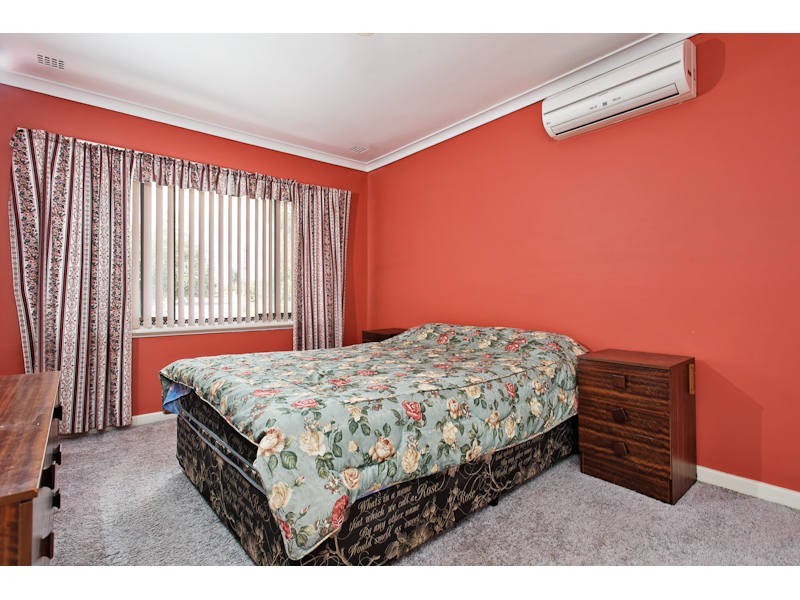 24 Archidamus Road, Coolbellup WA 6163