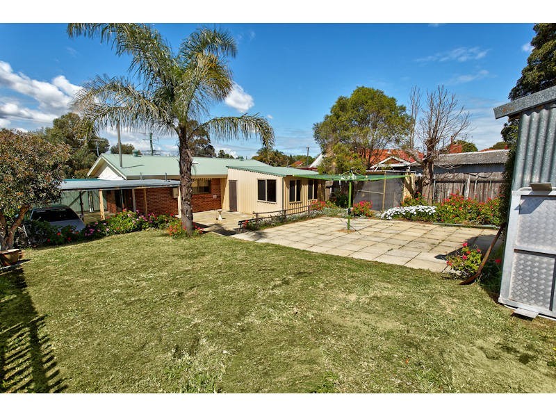24 Archidamus Road, Coolbellup WA 6163