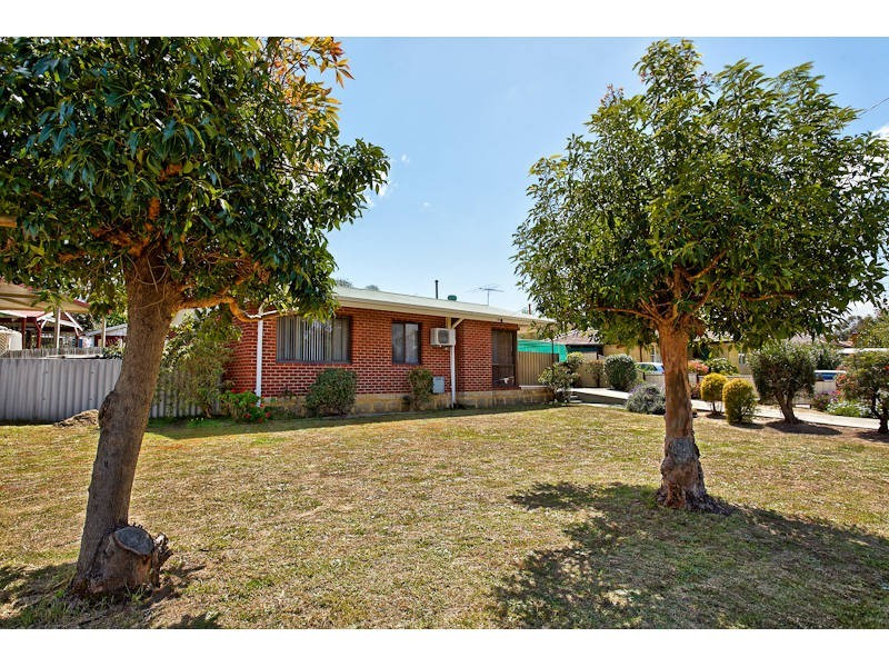24 Archidamus Road, Coolbellup WA 6163