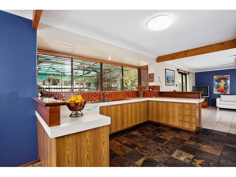 11 Windelya Road, Kardinya WA 6163