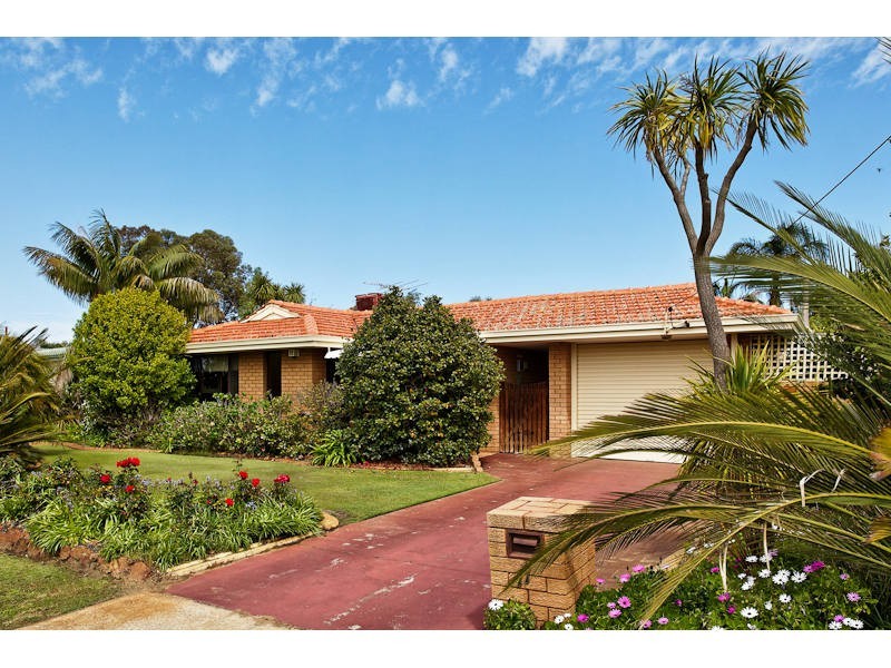 11 Windelya Road, Kardinya WA 6163