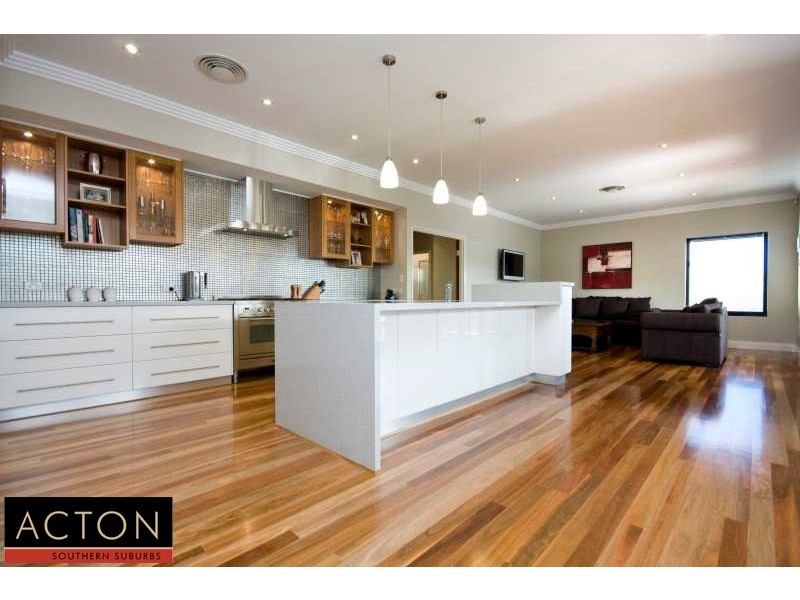 4 Bundegi Grove, Yangebup WA 6164