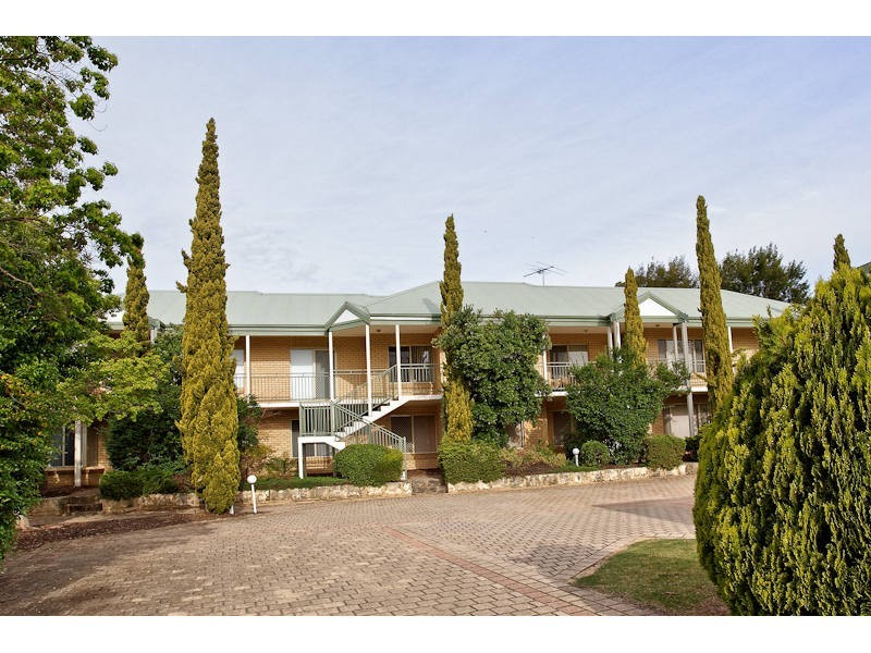 17/92 Gilbertson Road, Kardinya WA 6163
