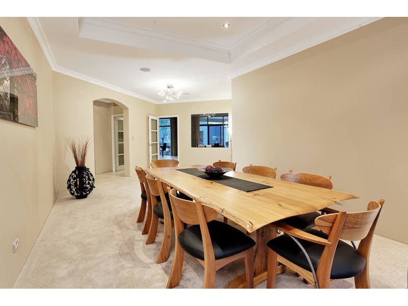 24 Cunningham Drive, Oakford WA 6121