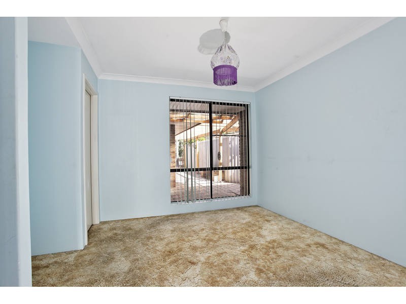 11 Philmore Crescent, Kardinya WA 6163