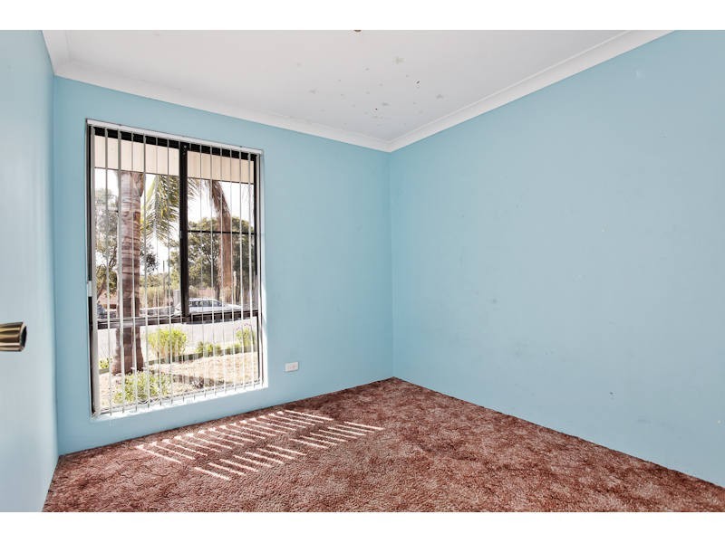 11 Philmore Crescent, Kardinya WA 6163