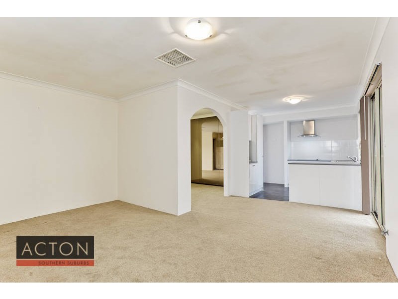 4 Explorer Drive, Thornlie WA 6108