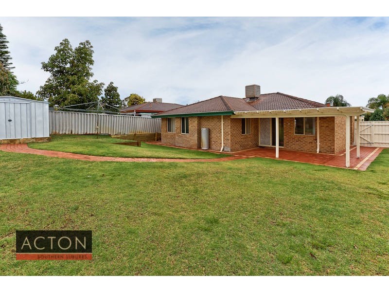 4 Explorer Drive, Thornlie WA 6108