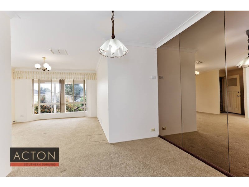 4 Explorer Drive, Thornlie WA 6108