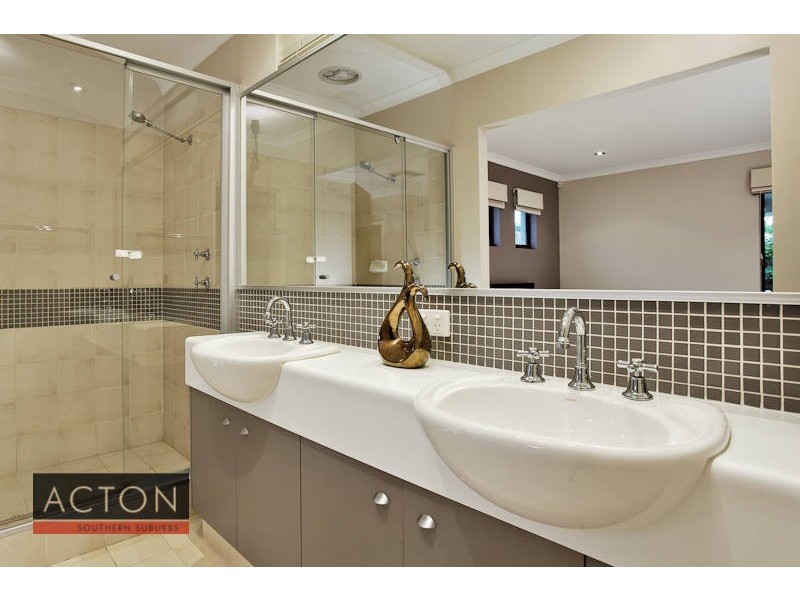 3 Halberd Way, Canning Vale WA 6155