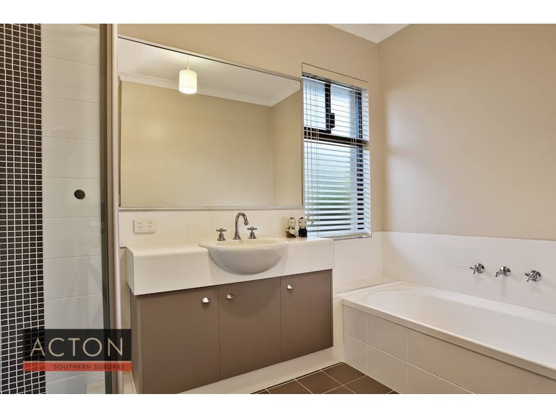 3 Halberd Way, Canning Vale WA 6155