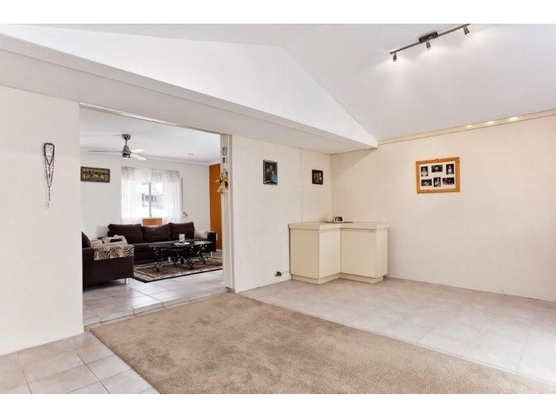 52 McBeth Way, Kardinya WA 6163