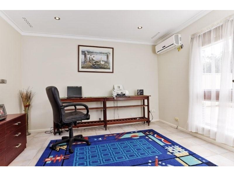 52 McBeth Way, Kardinya WA 6163