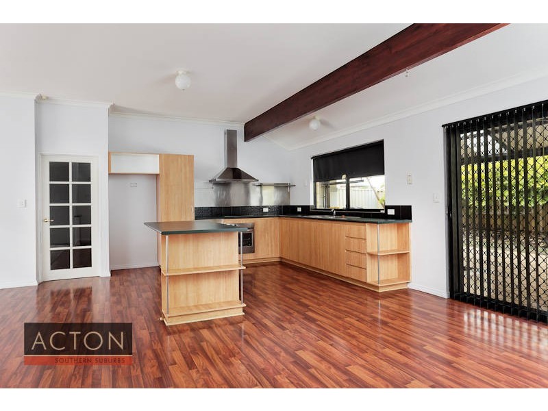 42 Amherst Road, Canning Vale WA 6155