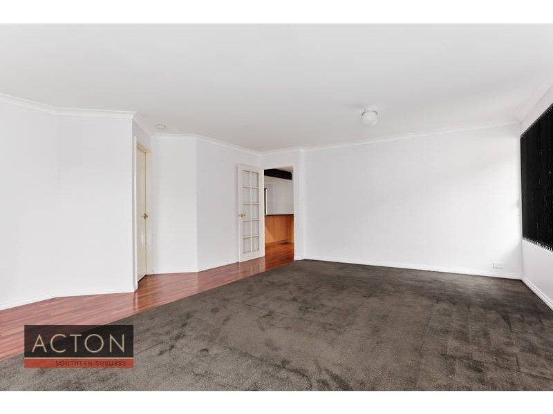 42 Amherst Road, Canning Vale WA 6155