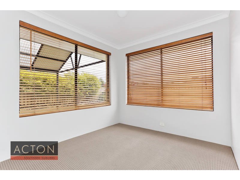 42 Amherst Road, Canning Vale WA 6155