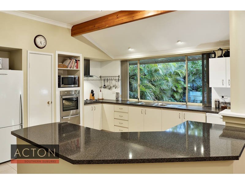 24 Catalpa Crescent, South Lake WA 6164