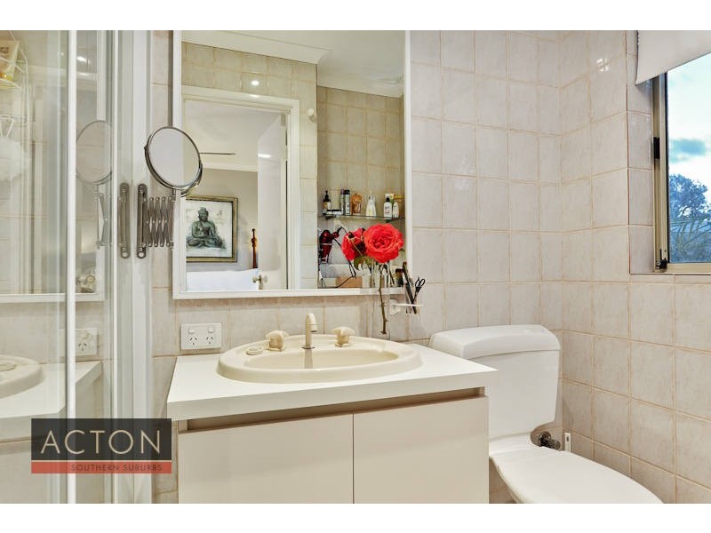 24 Catalpa Crescent, South Lake WA 6164