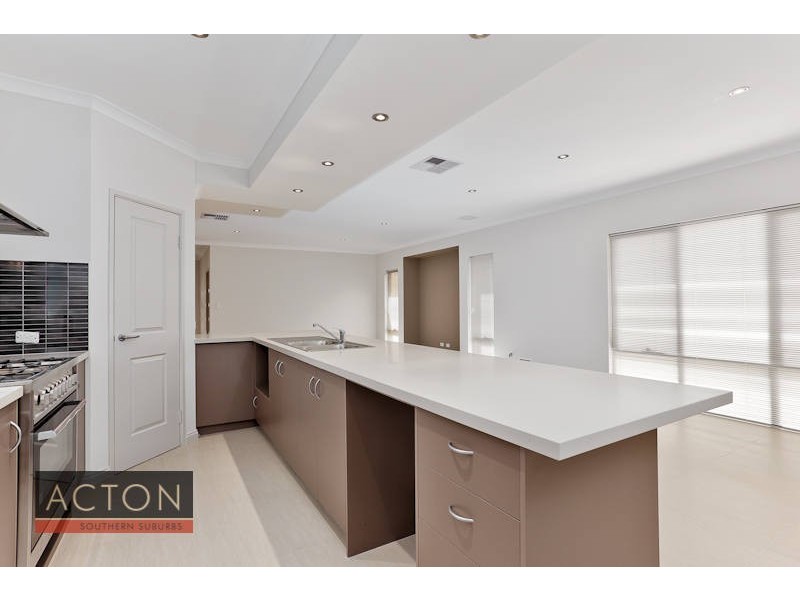 887 Dunlap Avenue, Success WA 6164