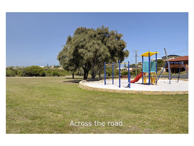 1/92 Janis Street, Halls Head WA 6210