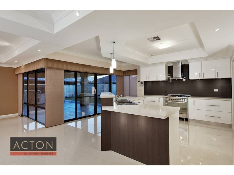 71 Harmony Avenue, Atwell WA 6164