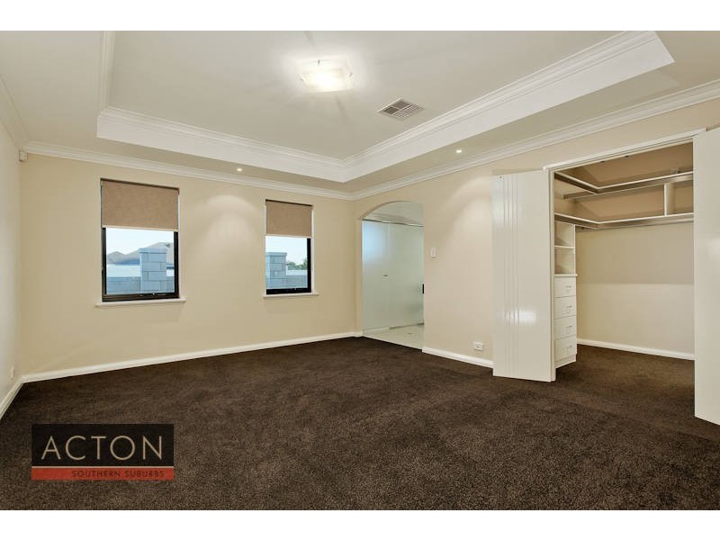 71 Harmony Avenue, Atwell WA 6164