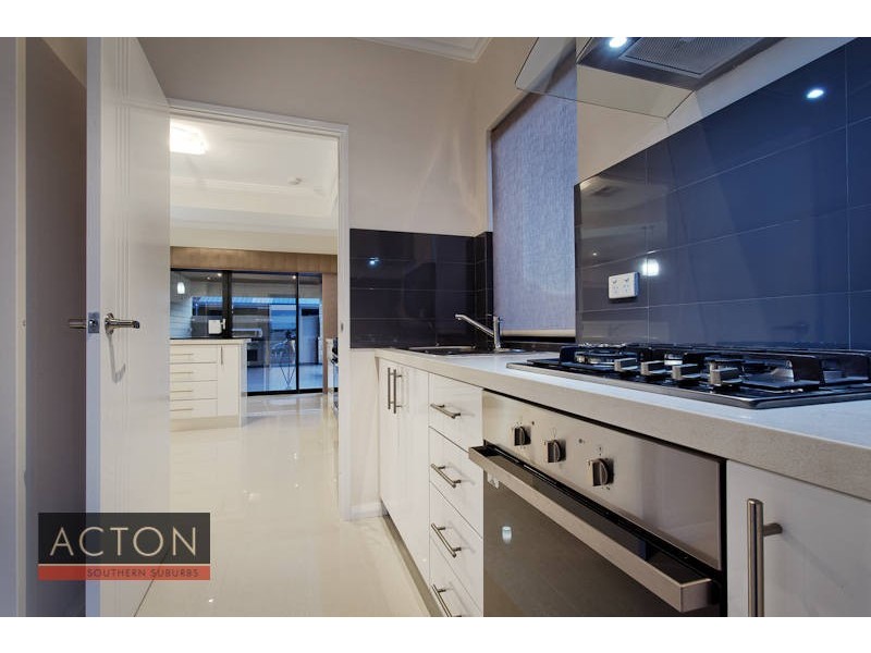 71 Harmony Avenue, Atwell WA 6164