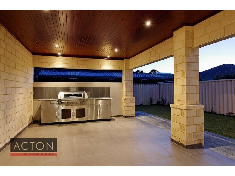 71 Harmony Avenue, Atwell WA 6164