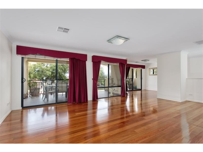 8/111 Kent Street, Rockingham WA 6168