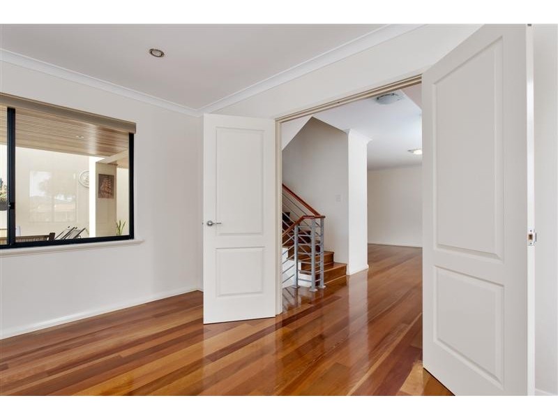 8/111 Kent Street, Rockingham WA 6168