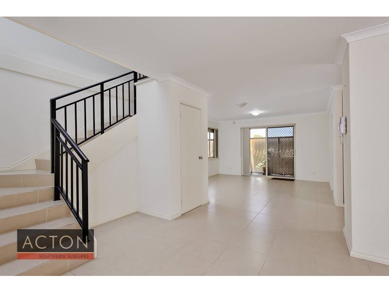 3/11 Giudice Way, Yangebup WA 6164