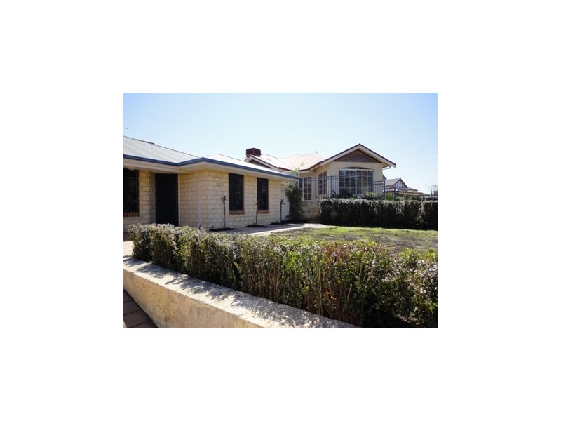 23 Steiner Ave, Success WA 6164