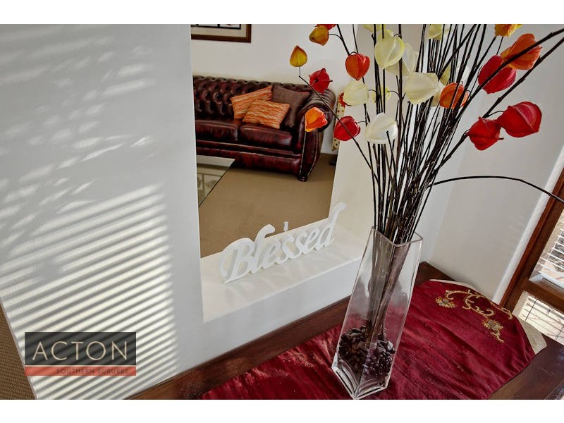 6a Howson Street, Hilton WA 6163