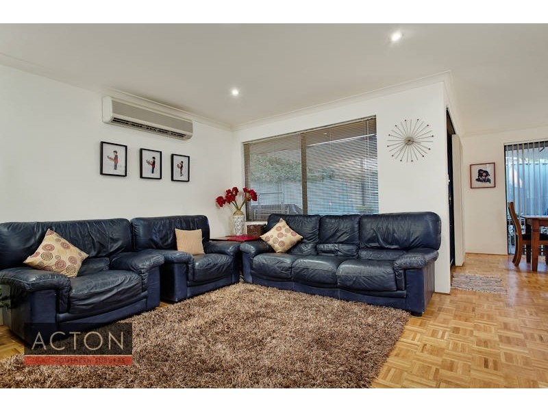 6a Howson Street, Hilton WA 6163