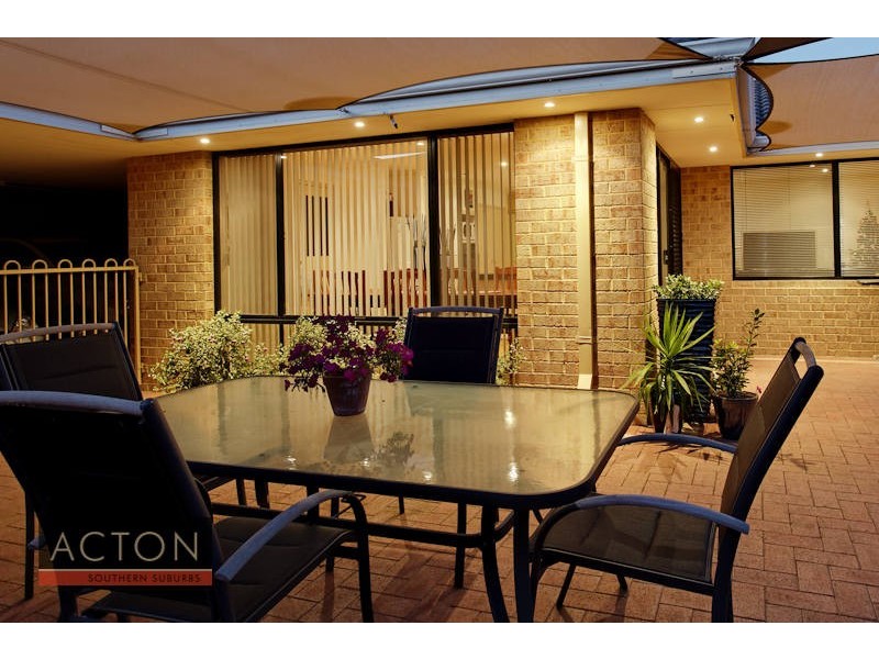 6a Howson Street, Hilton WA 6163