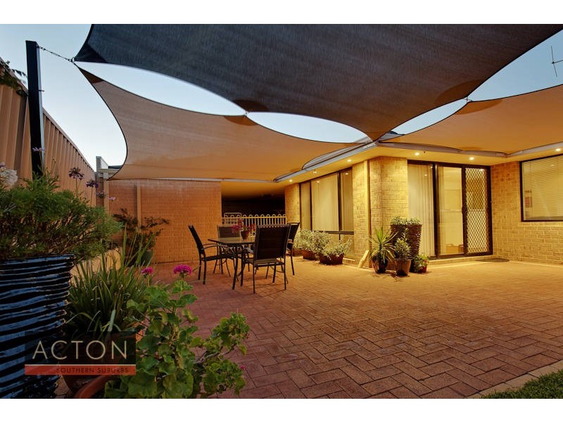 6a Howson Street, Hilton WA 6163