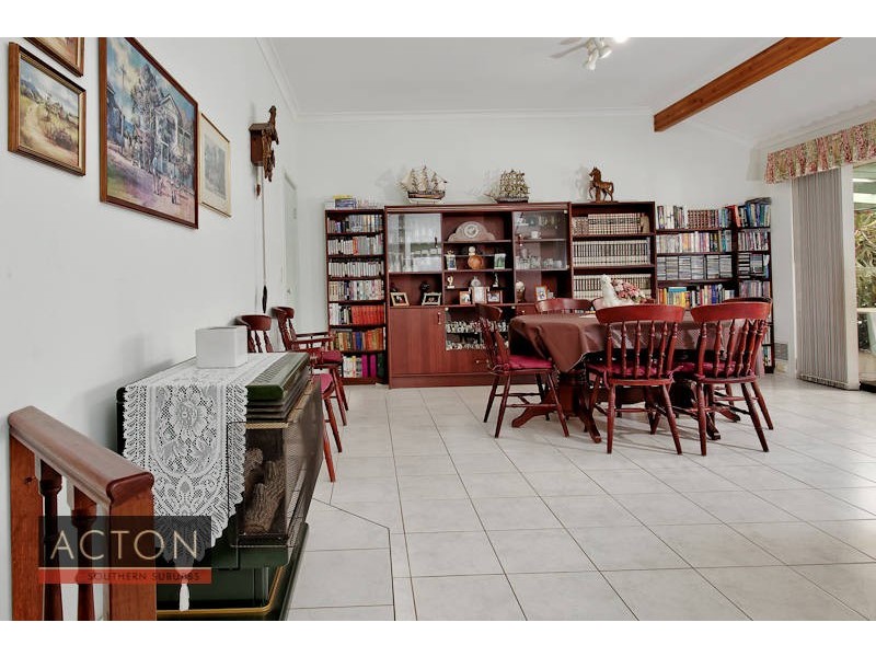 11 Leatherwood Rise, South Lake WA 6164