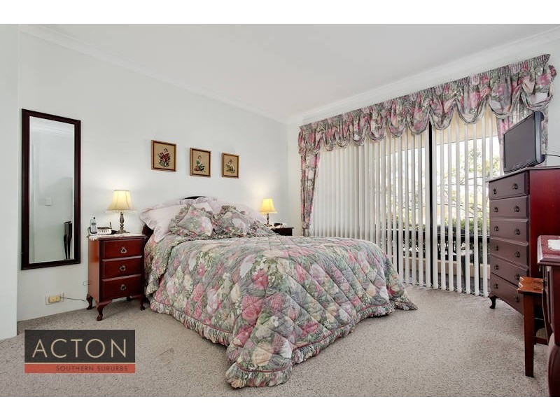 11 Leatherwood Rise, South Lake WA 6164