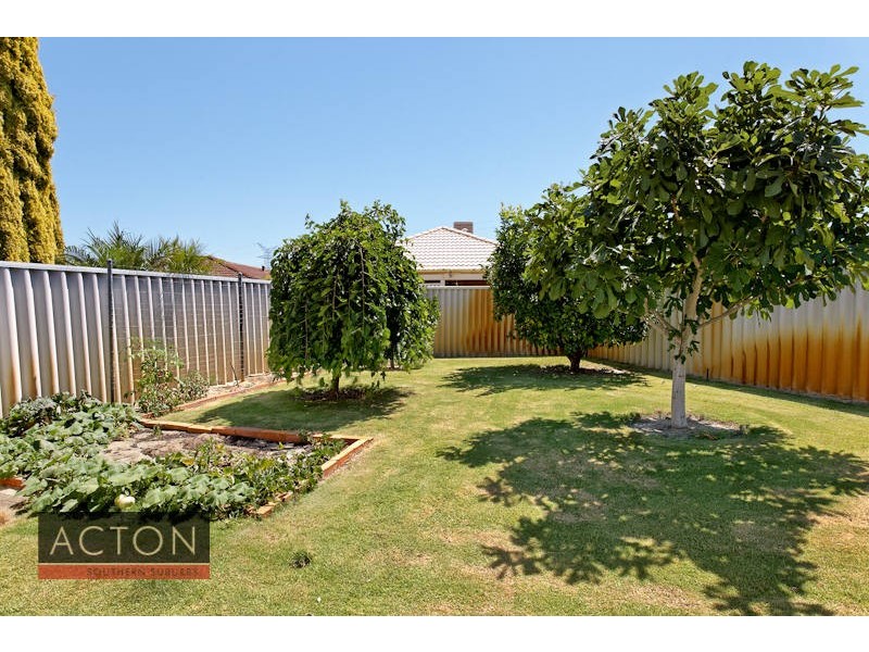 11 Leatherwood Rise, South Lake WA 6164