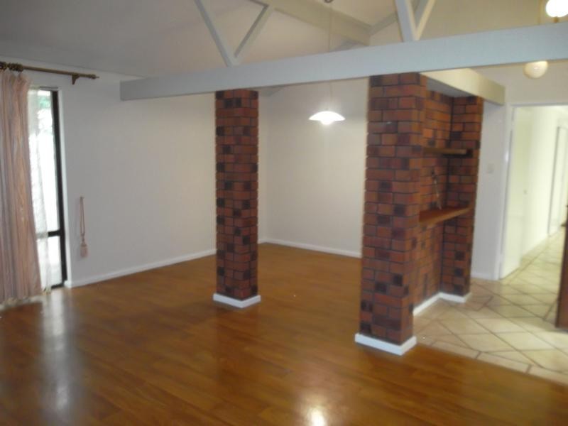 6 Higham Court, Leeming WA 6149