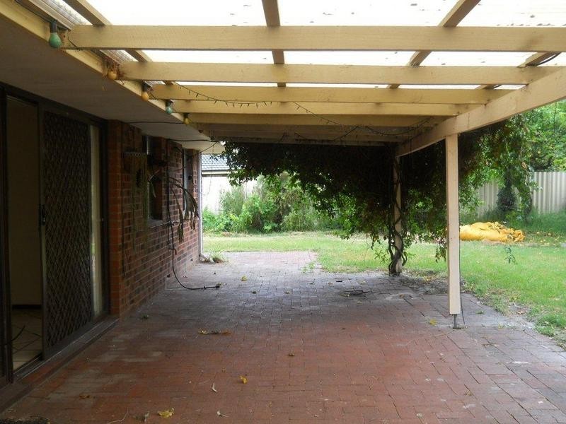 6 Higham Court, Leeming WA 6149